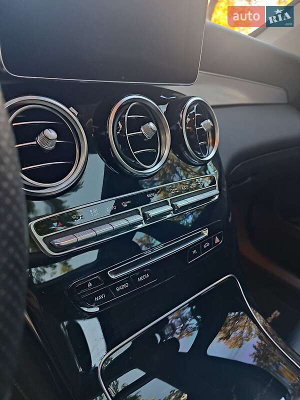 Внедорожник / Кроссовер Mercedes-Benz GLC-Class 2018 в Киеве