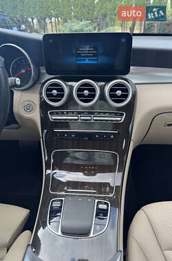 Позашляховик / Кросовер Mercedes-Benz GLC-Class 2021 в 
