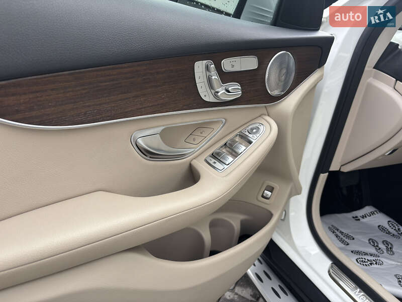 Позашляховик / Кросовер Mercedes-Benz GLC-Class 2020 в Львові