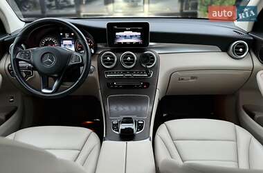 Позашляховик / Кросовер Mercedes-Benz GLC-Class 2017 в 