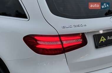 Позашляховик / Кросовер Mercedes-Benz GLC-Class 2017 в 