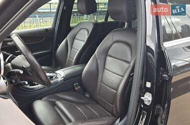 Внедорожник / Кроссовер Mercedes-Benz GLC-Class 2018 в 