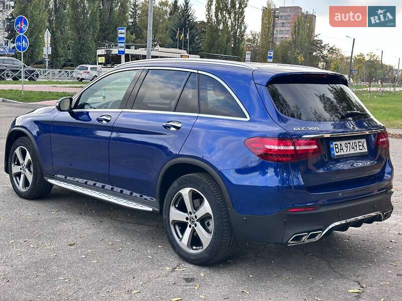 Внедорожник / Кроссовер Mercedes-Benz GLC-Class 2017 в Кропивницком