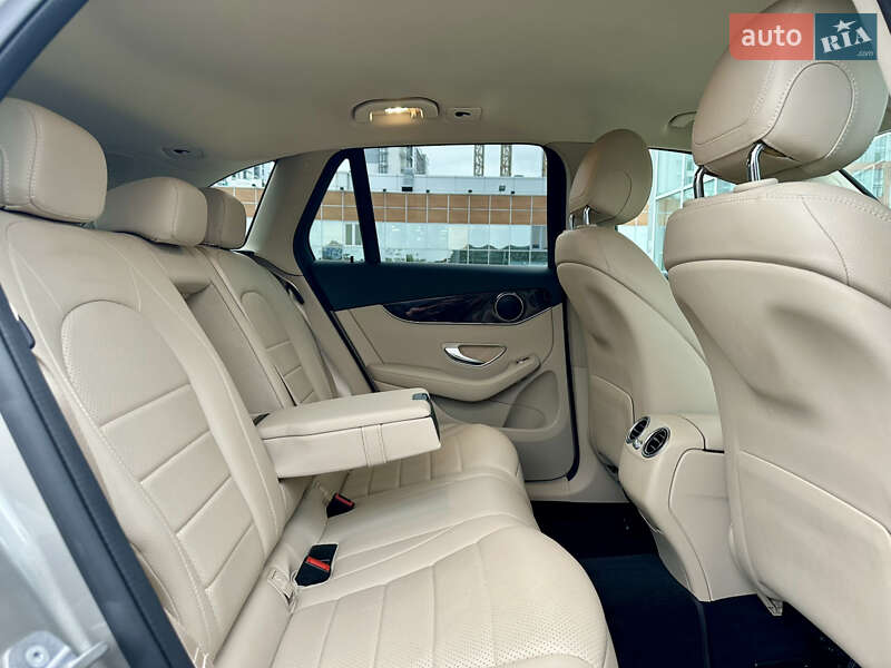 Позашляховик / Кросовер Mercedes-Benz GLC-Class 2020 в Києві фото 43 Позашляховик / Кросовер Mercedes-Benz GLC-Class 2020 в Києві