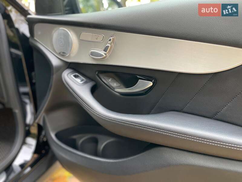 Внедорожник / Кроссовер Mercedes-Benz GLC-Class 2018 в Киеве
