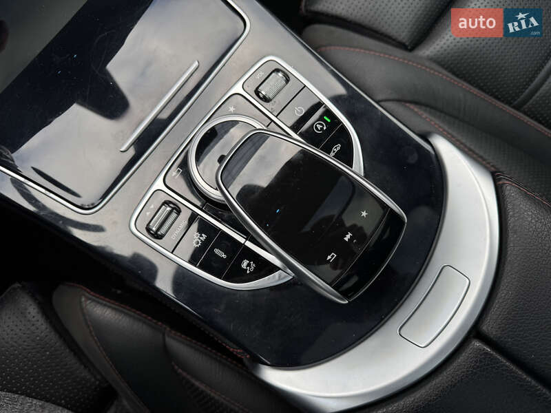 Внедорожник / Кроссовер Mercedes-Benz GLC-Class 2016 в Киеве фото 25 Внедорожник / Кроссовер Mercedes-Benz GLC-Class 2016 в Киеве