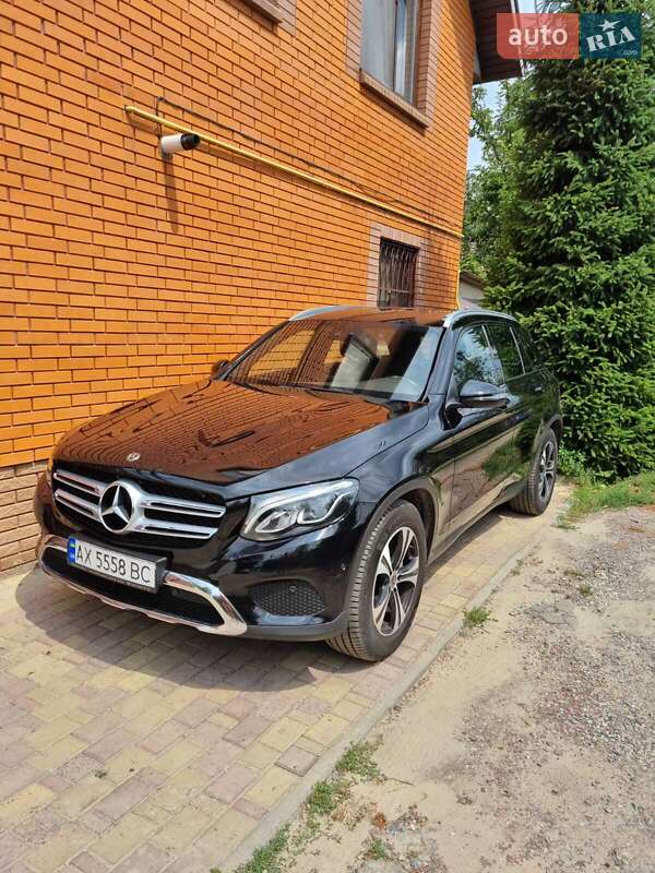 Внедорожник / Кроссовер Mercedes-Benz GLC-Class 2017 в Харькове фото 4 Внедорожник / Кроссовер Mercedes-Benz GLC-Class 2017 в Харькове