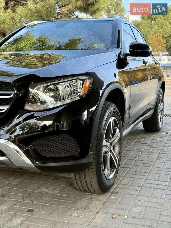 Внедорожник / Кроссовер Mercedes-Benz GLC-Class 2017 в Днепре фото 5 Внедорожник / Кроссовер Mercedes-Benz GLC-Class 2017 в Днепре