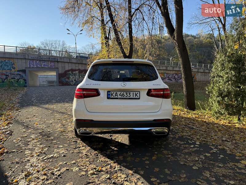 Внедорожник / Кроссовер Mercedes-Benz GLC-Class 2017 в Киеве фото 6 Внедорожник / Кроссовер Mercedes-Benz GLC-Class 2017 в Киеве