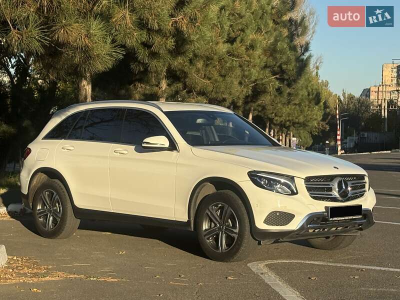 Внедорожник / Кроссовер Mercedes-Benz GLC-Class 2017 в Одессе фото 6 Внедорожник / Кроссовер Mercedes-Benz GLC-Class 2017 в Одессе