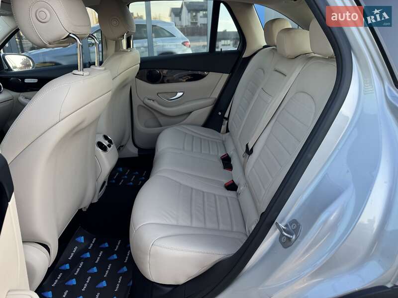 Позашляховик / Кросовер Mercedes-Benz GLC-Class 2016 в Рівному