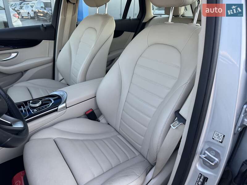 Позашляховик / Кросовер Mercedes-Benz GLC-Class 2016 в Рівному