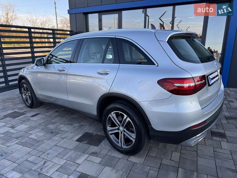 Позашляховик / Кросовер Mercedes-Benz GLC-Class 2016 в Рівному