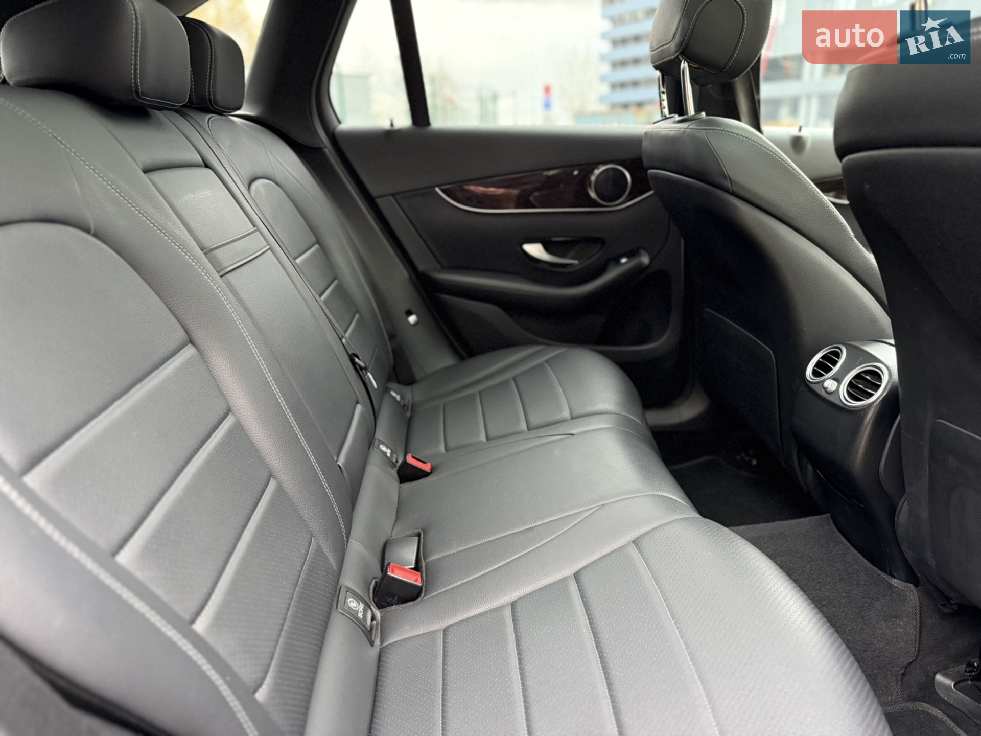2018 Mercedes-Benz GLC - мініатюра 12