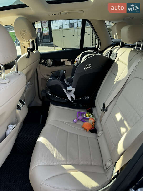 Позашляховик / Кросовер Mercedes-Benz GLC-Class 2016 в Києві фото 7 Позашляховик / Кросовер Mercedes-Benz GLC-Class 2016 в Києві