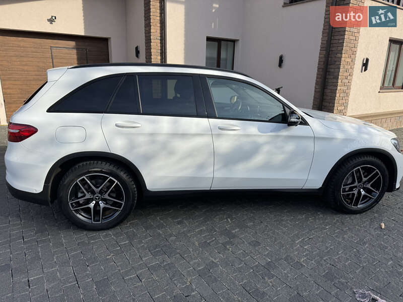 Позашляховик / Кросовер Mercedes-Benz GLC-Class 2018 в Чернівцях фото 11 Позашляховик / Кросовер Mercedes-Benz GLC-Class 2018 в Чернівцях