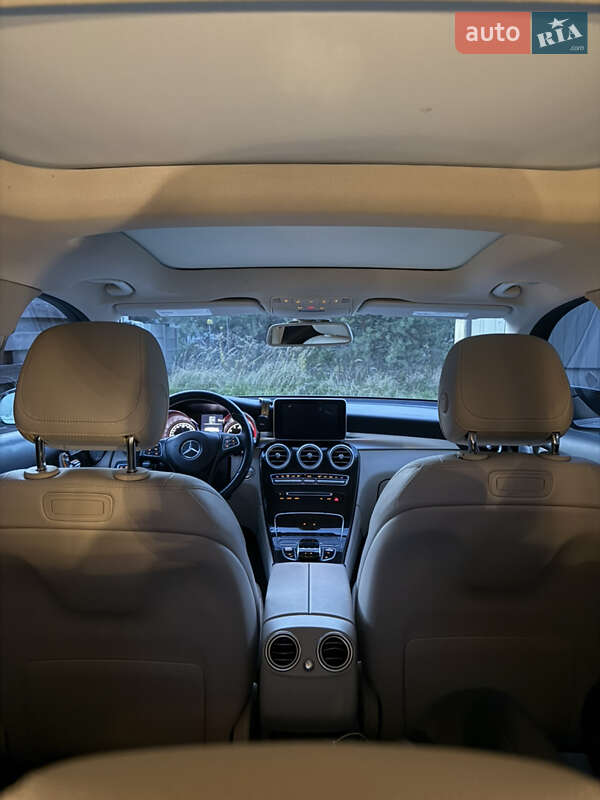 Внедорожник / Кроссовер Mercedes-Benz GLC-Class 2017 в Киеве