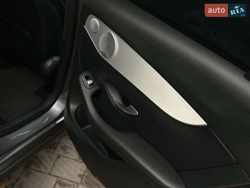 Внедорожник / Кроссовер Mercedes-Benz GLC-Class 2018 в Дрогобыче фото 117 Внедорожник / Кроссовер Mercedes-Benz GLC-Class 2018 в Дрогобыче