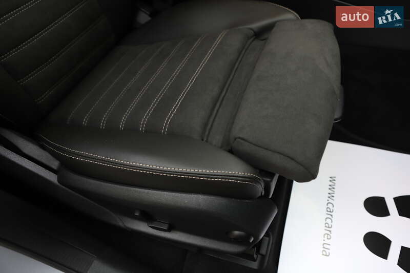 Внедорожник / Кроссовер Mercedes-Benz GLC-Class 2022 в Дрогобыче