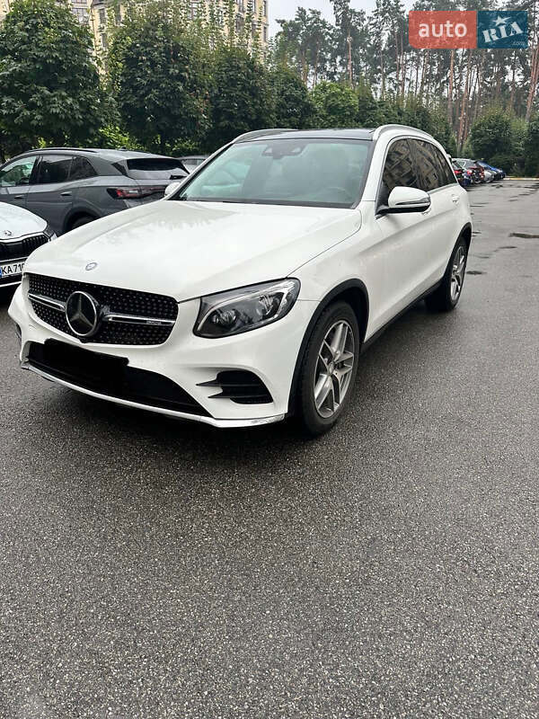 Позашляховик / Кросовер Mercedes-Benz GLC-Class 2015 в Бучі