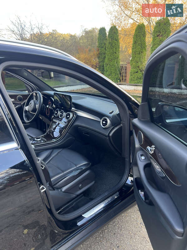 Внедорожник / Кроссовер Mercedes-Benz GLC-Class 2017 в Львове