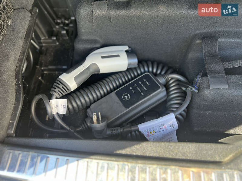 Позашляховик / Кросовер Mercedes-Benz GLC-Class 2018 в Києві