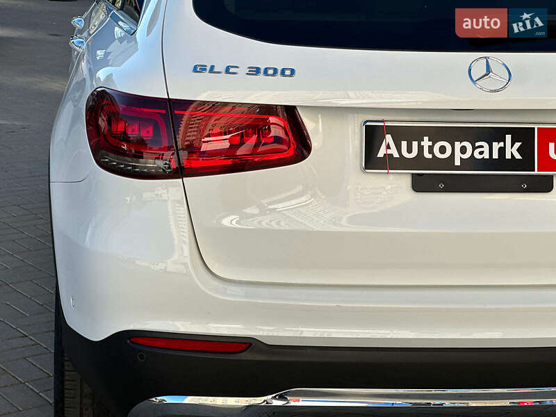 Позашляховик / Кросовер Mercedes-Benz GLC-Class 2021 в Одесі