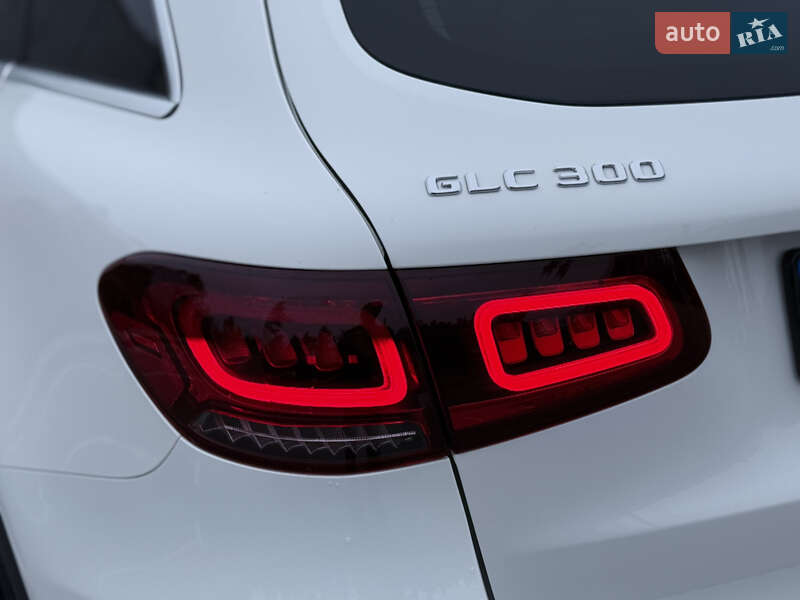 Внедорожник / Кроссовер Mercedes-Benz GLC-Class 2021 в Киеве