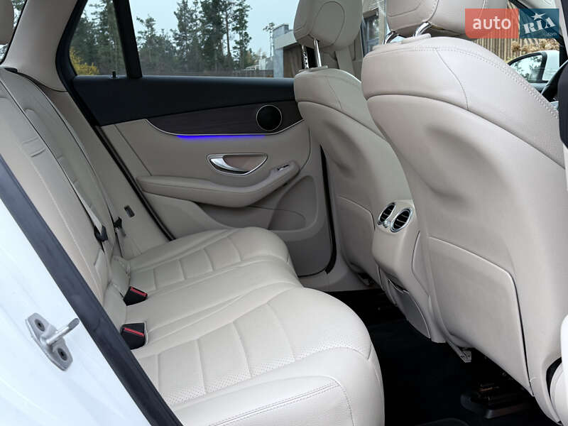 Внедорожник / Кроссовер Mercedes-Benz GLC-Class 2021 в Киеве