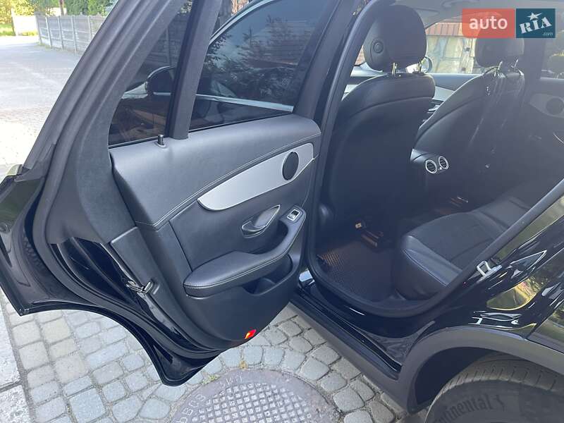 Позашляховик / Кросовер Mercedes-Benz GLC-Class 2016 в Львові