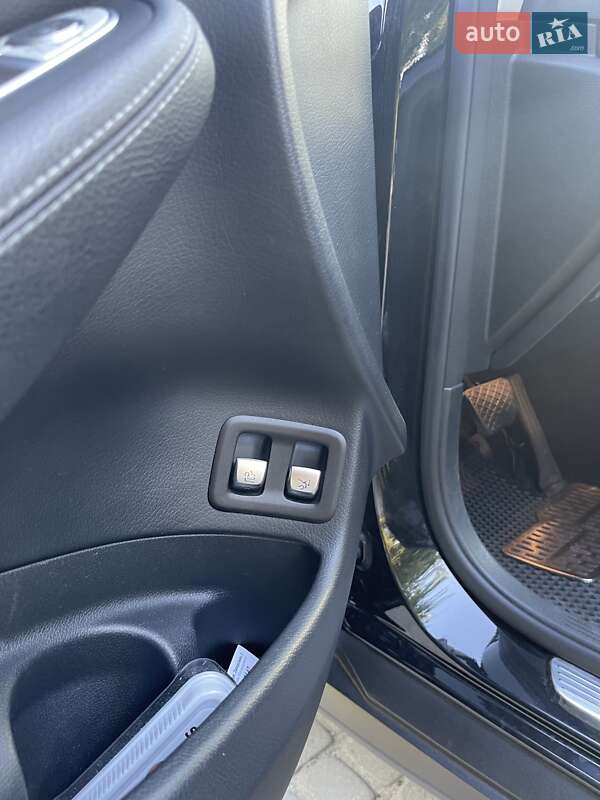 Позашляховик / Кросовер Mercedes-Benz GLC-Class 2016 в Львові