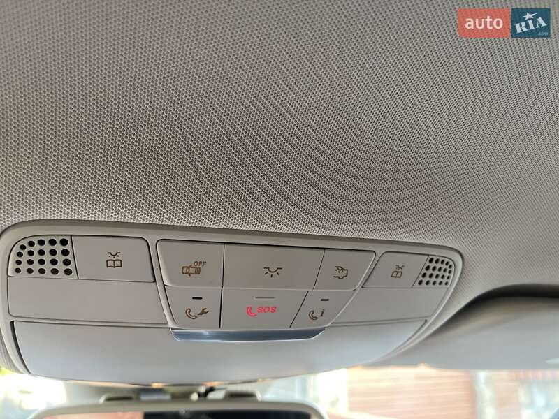 Позашляховик / Кросовер Mercedes-Benz GLC-Class 2016 в Львові