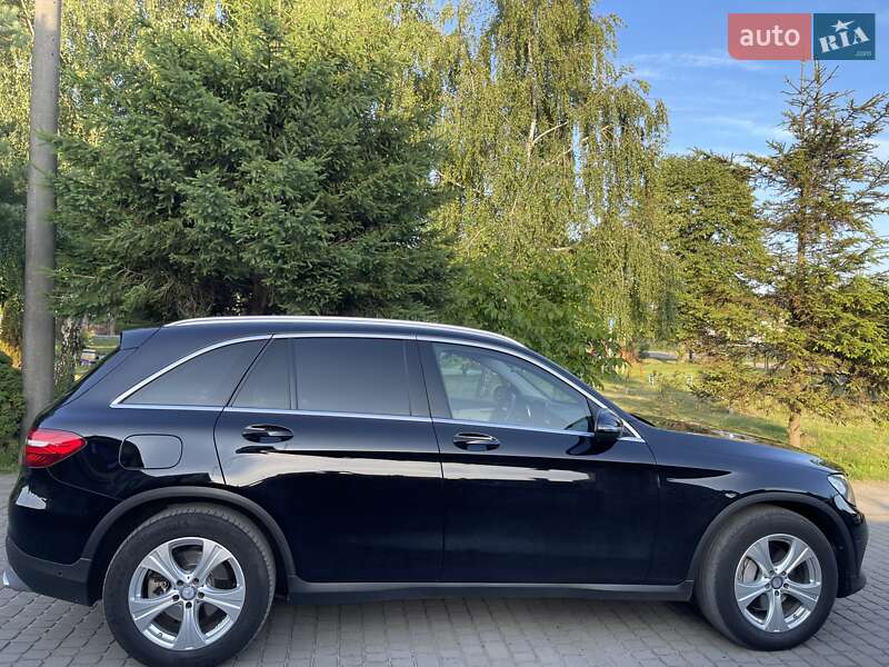 Позашляховик / Кросовер Mercedes-Benz GLC-Class 2016 в Львові