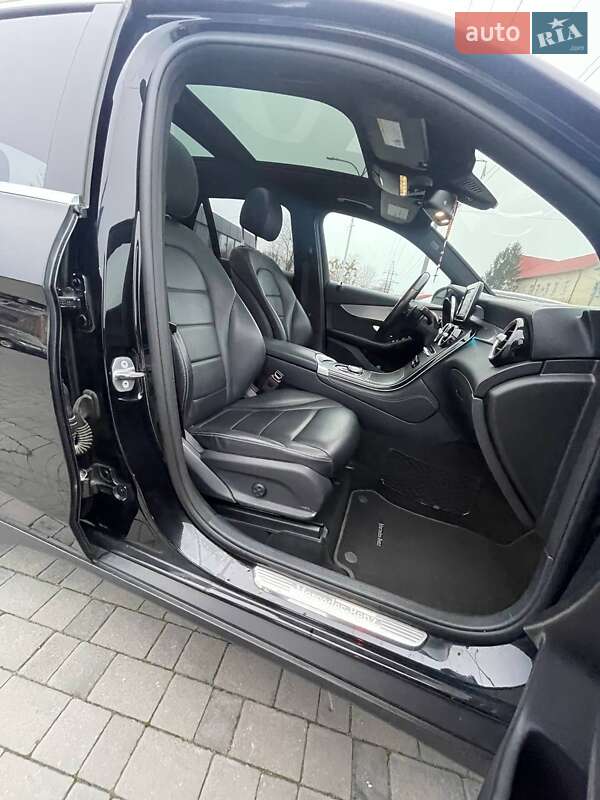Внедорожник / Кроссовер Mercedes-Benz GLC-Class 2018 в Львове фото 32 Внедорожник / Кроссовер Mercedes-Benz GLC-Class 2018 в Львове
