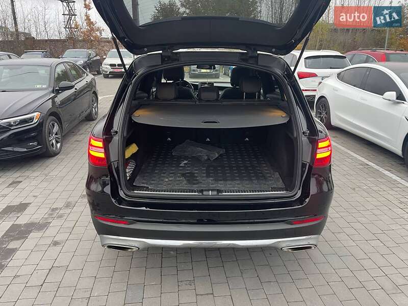 Внедорожник / Кроссовер Mercedes-Benz GLC-Class 2018 в Львове фото 34 Внедорожник / Кроссовер Mercedes-Benz GLC-Class 2018 в Львове