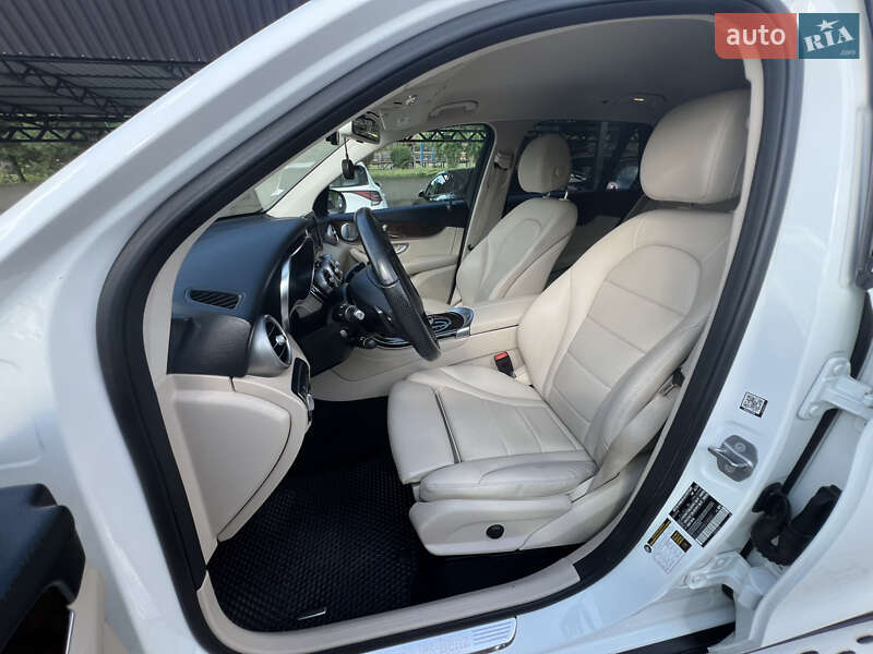 Позашляховик / Кросовер Mercedes-Benz GLC-Class 2019 в Рівному