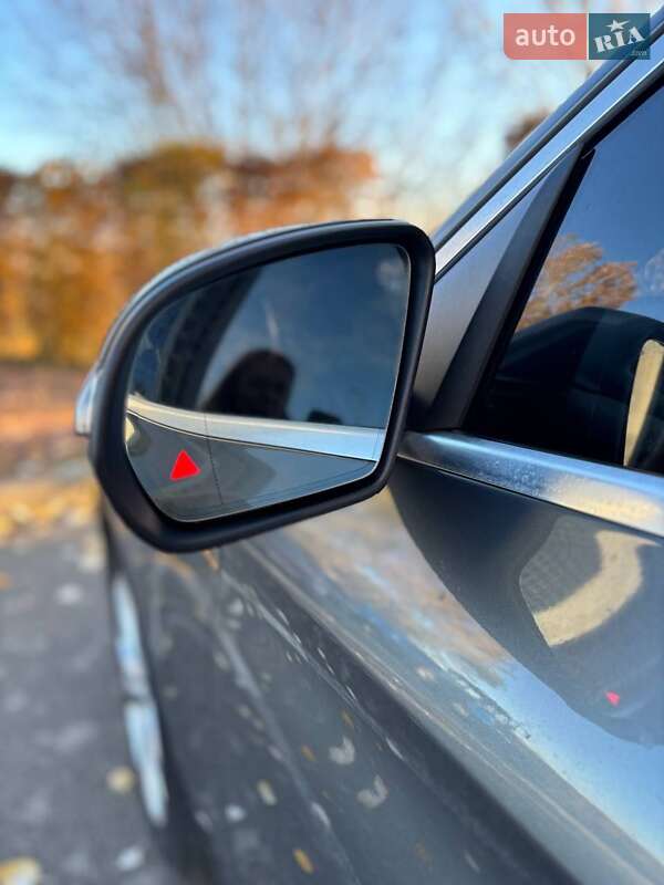 Внедорожник / Кроссовер Mercedes-Benz GLC-Class 2017 в Киеве