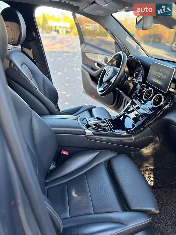 Внедорожник / Кроссовер Mercedes-Benz GLC-Class 2017 в Киеве