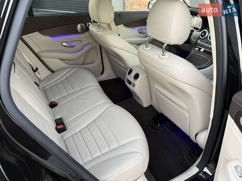 Позашляховик / Кросовер Mercedes-Benz GLC-Class 2021 в Чернівцях