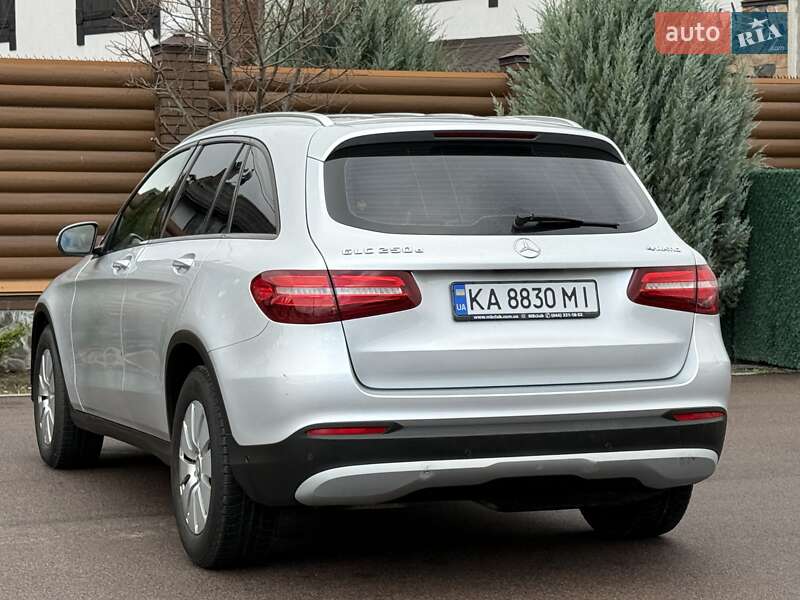 Позашляховик / Кросовер Mercedes-Benz GLC-Class 2016 в Києві