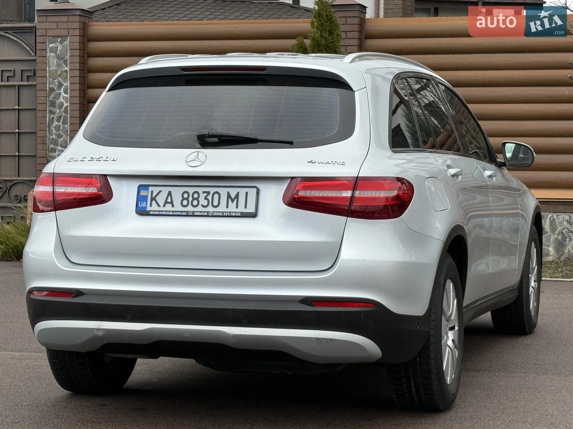 2016 Mercedes-Benz GLC - мініатюра 25