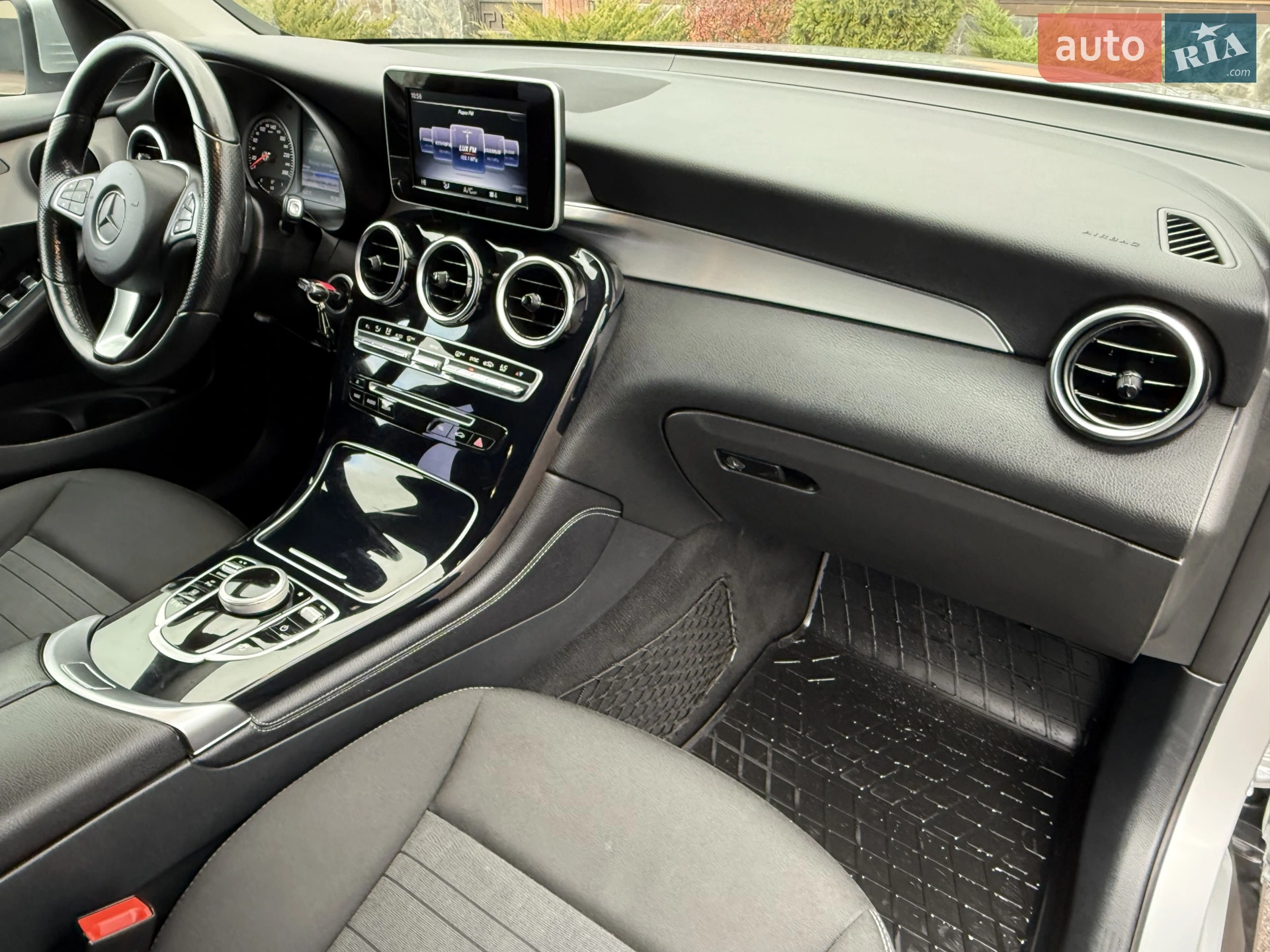2016 Mercedes-Benz GLC - мініатюра 48