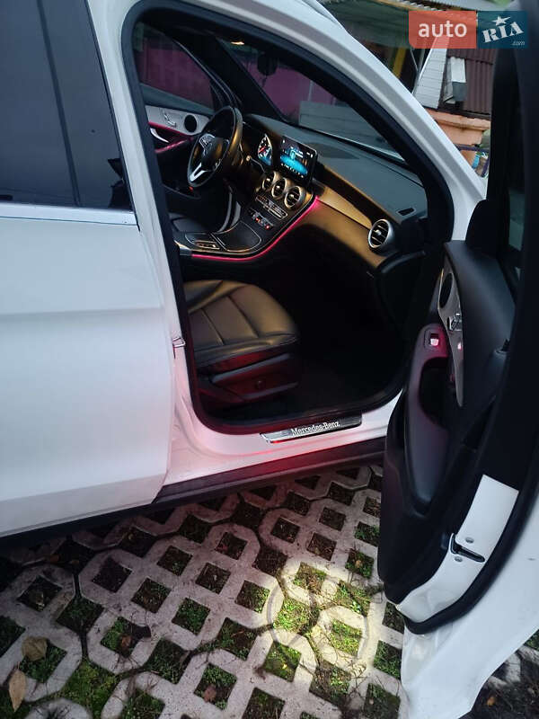 Позашляховик / Кросовер Mercedes-Benz GLC-Class 2020 в Києві