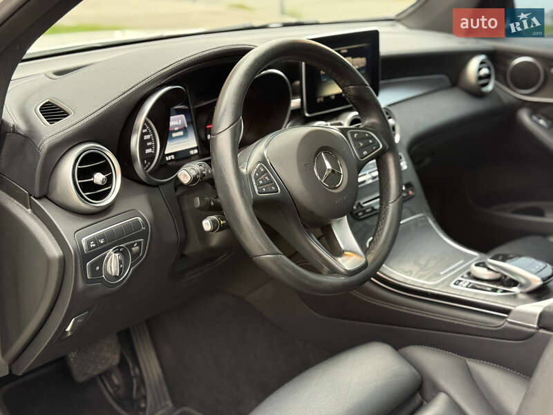 Внедорожник / Кроссовер Mercedes-Benz GLC-Class 2017 в Киеве