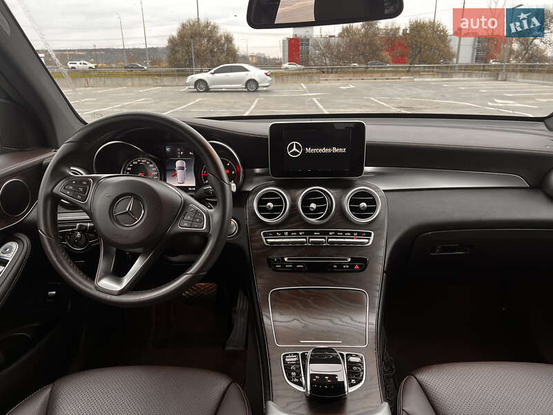 Позашляховик / Кросовер Mercedes-Benz GLC-Class 2017 в Києві фото 15 Позашляховик / Кросовер Mercedes-Benz GLC-Class 2017 в Києві