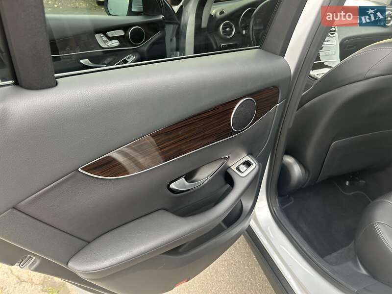 Позашляховик / Кросовер Mercedes-Benz GLC-Class 2016 в Одесі фото 27 Позашляховик / Кросовер Mercedes-Benz GLC-Class 2016 в Одесі