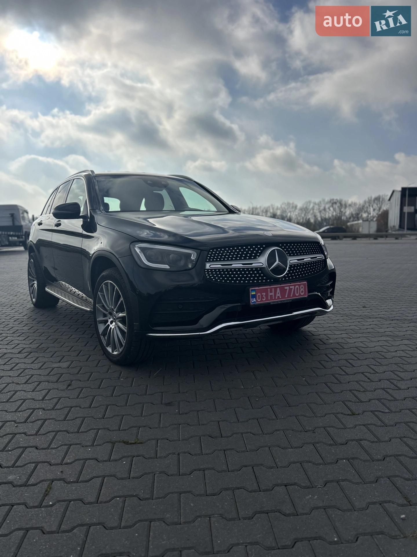 2021 Mercedes-Benz GLC - мініатюра 2