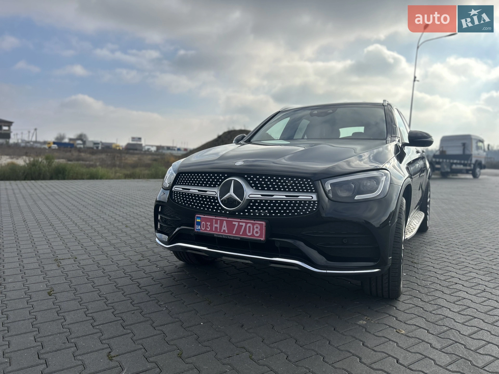 2021 Mercedes-Benz GLC - фото 1