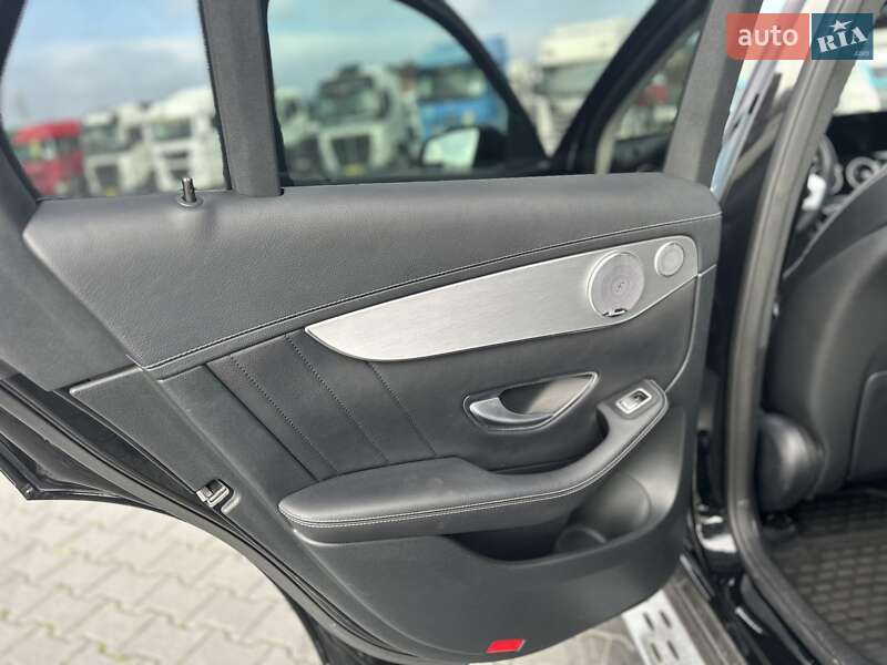 Позашляховик / Кросовер Mercedes-Benz GLC-Class 2021 в Чернівцях