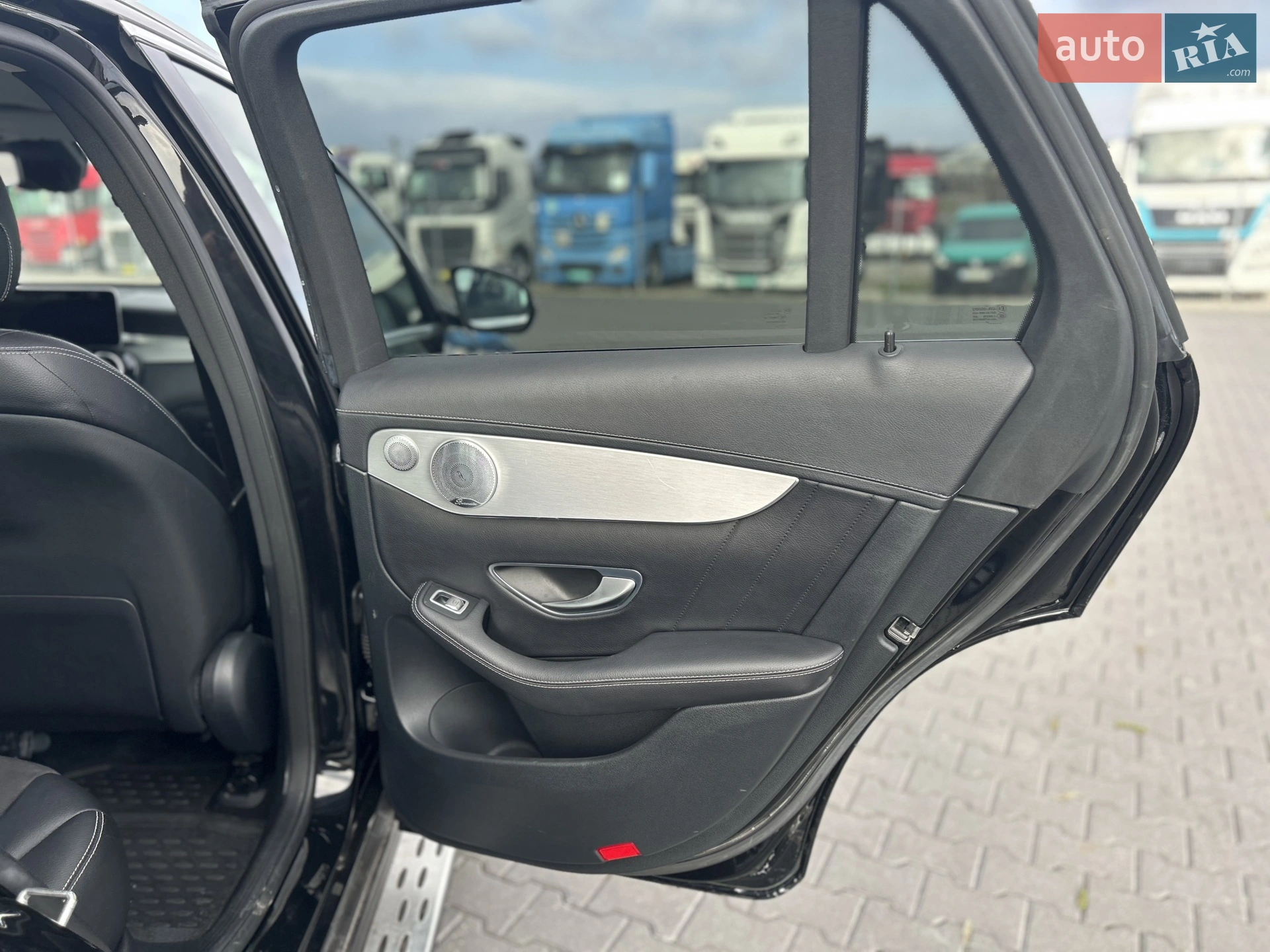 2021 Mercedes-Benz GLC - мініатюра 12